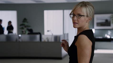 rachael harris on suits.